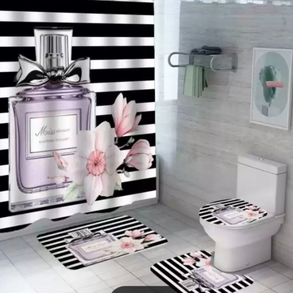 Bathroom Set - Picture 1 of 2